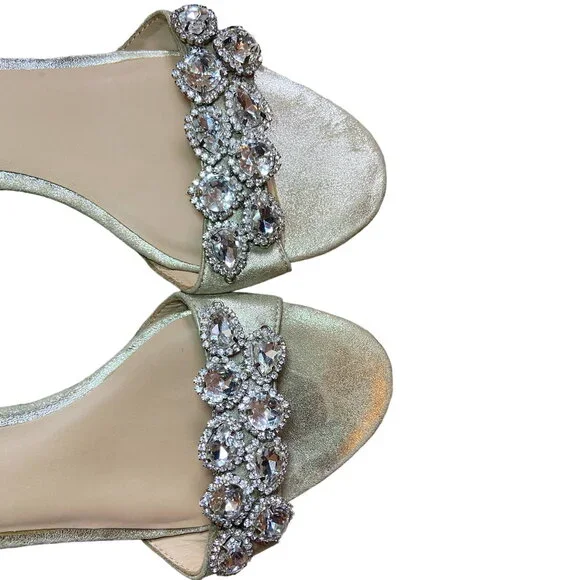 New Badgley Mischka Gold Leather Embellished Chunky Heels Ankle Strap Size 6 - Picture 3 of 10